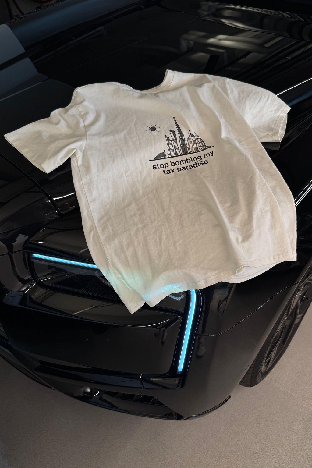 Tax paradise T-shirt